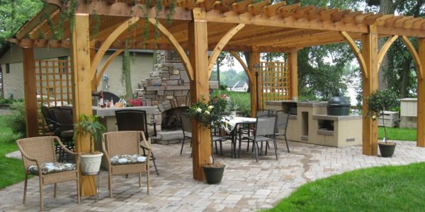 patio under awning